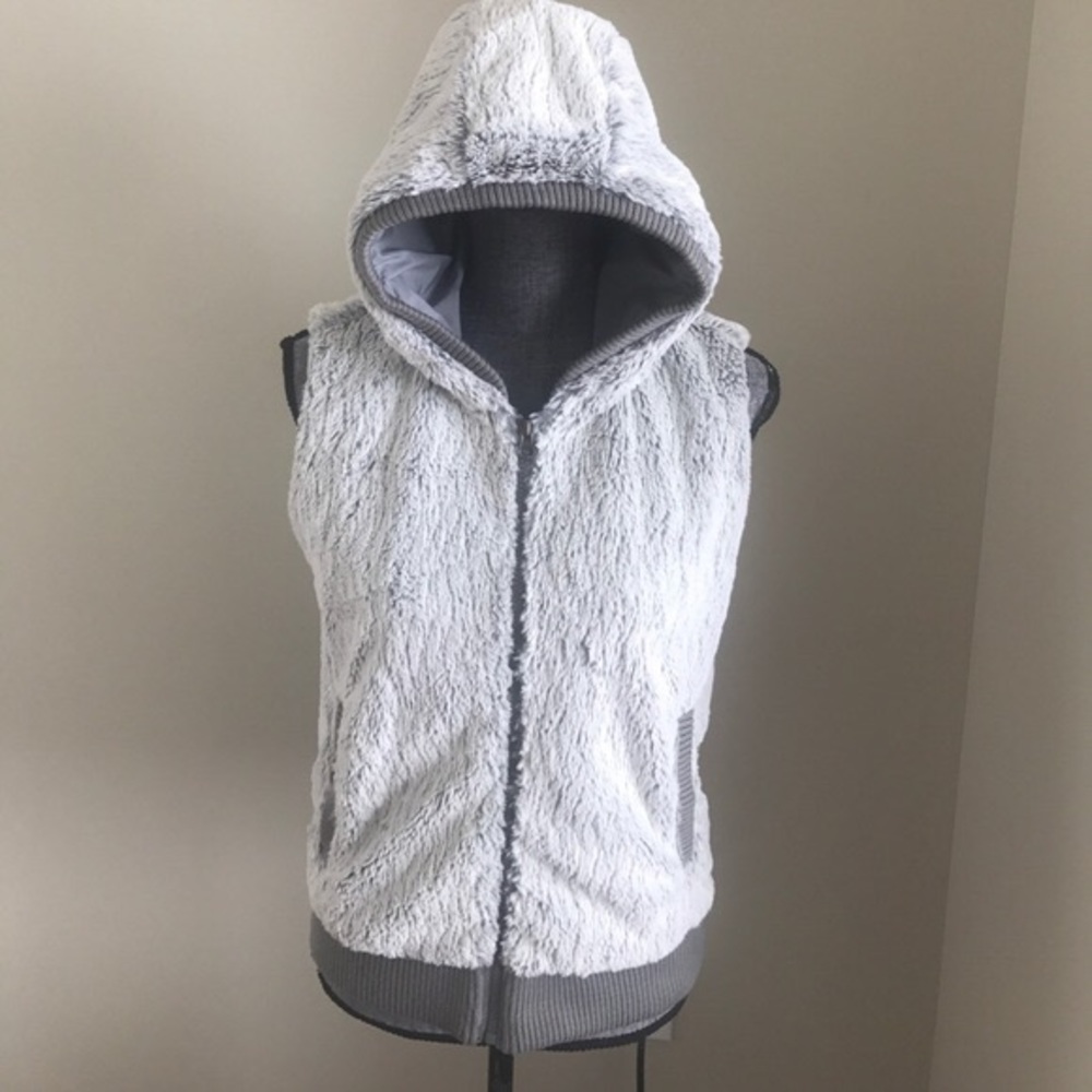 Patagonia conejo furry vest